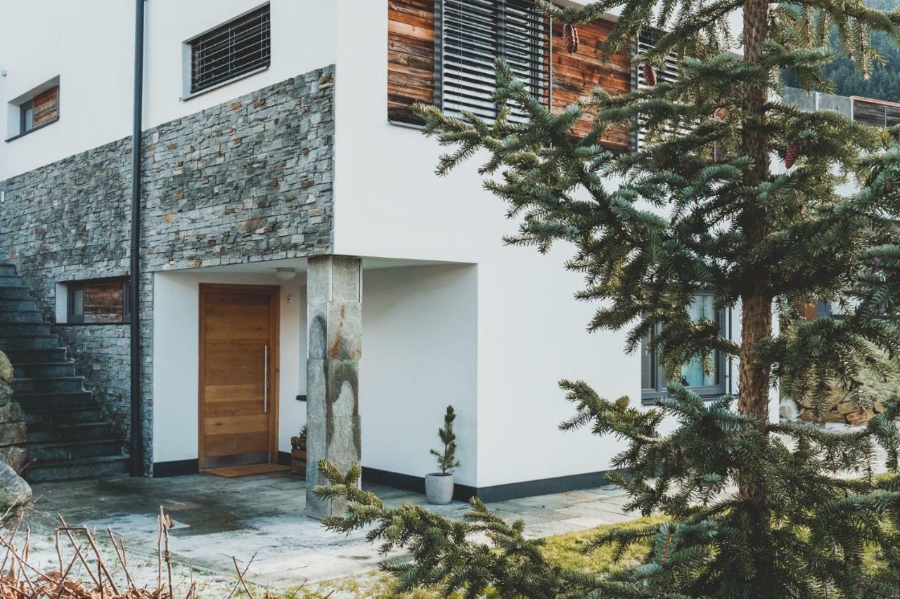 Wald Chalet Arzl im Pitztal Exterior photo
